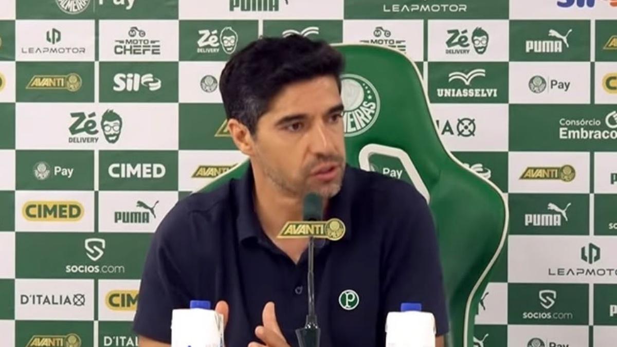 Abel Ferreira alfineta Flamengo e garante Palmeiras na final da Libertadores por mérito