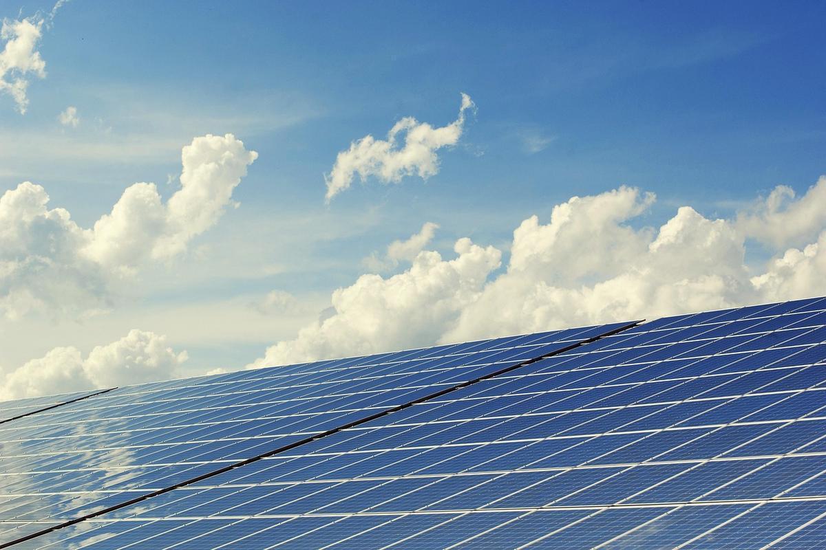 Cooperativa do Espírito Santo leva energia solar a 27 lojas em 14 cidades